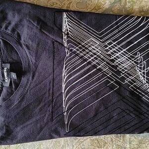 Express Men's Black and Gray Graphic T-Shirt